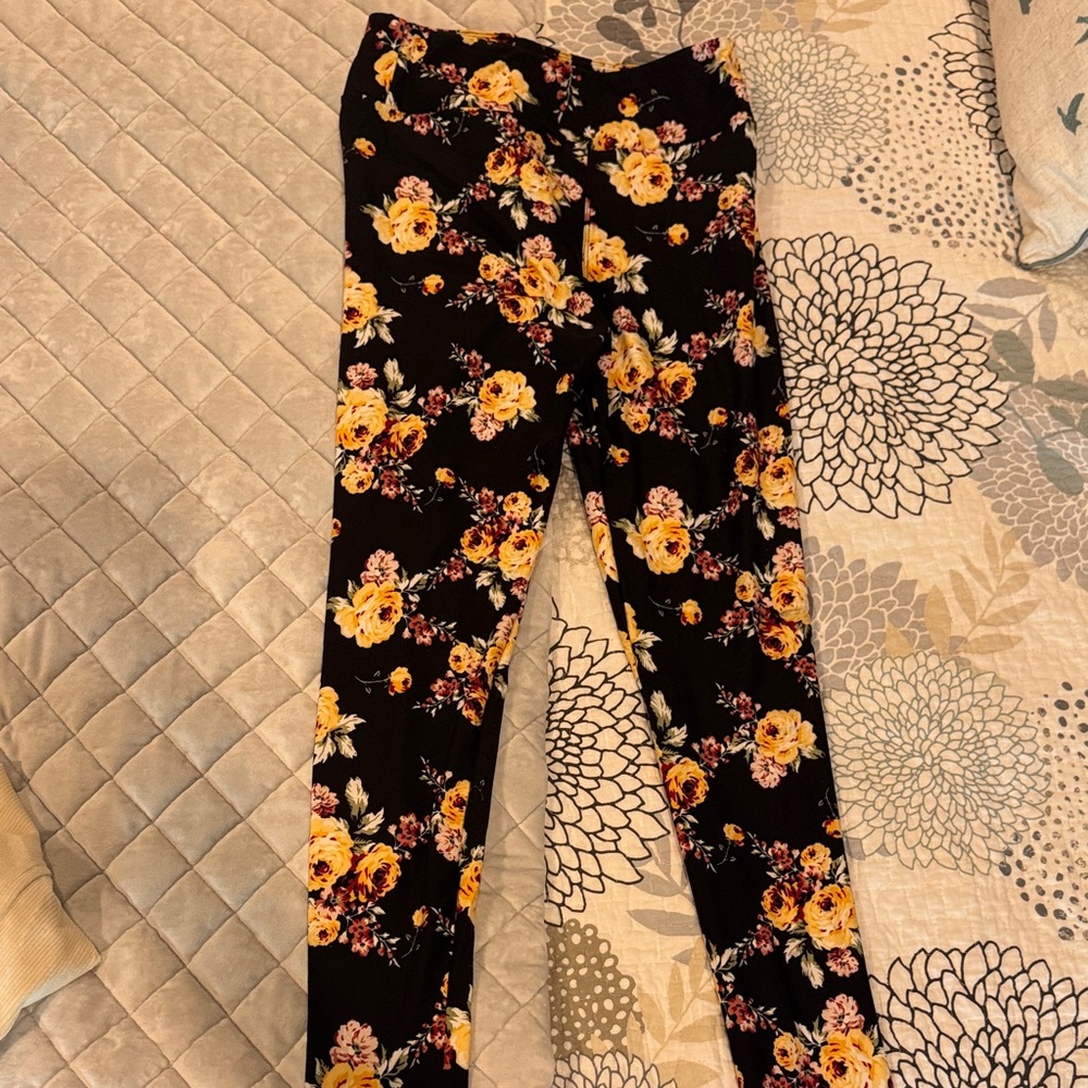 LuLaRoe Black Leggings with Yellow Floral Design